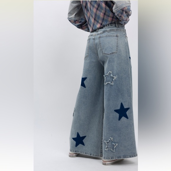 STAR PATCH MINERAL WASEHD WIDE LEG STRETCHY DENIM PANTS - Picture 2 of 5